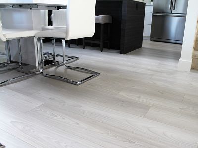 Bright, fresh German laminate flooring